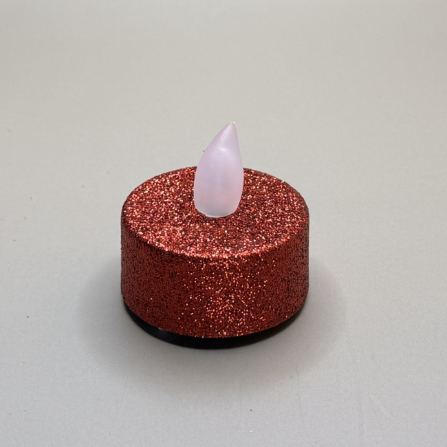 Bougie à pile rouge étincellante